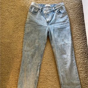 Abercrombie & Fitch 90s Straight Ultra High Rise. Size 6